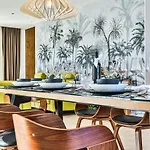 - Gold With Pool & Whirpool וילה