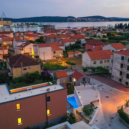 Villa - City Gold With Pool & Whirpool *