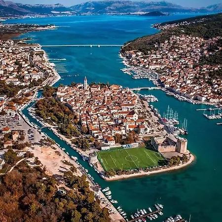 - City Gold With Pool & Whirpool * Trogir